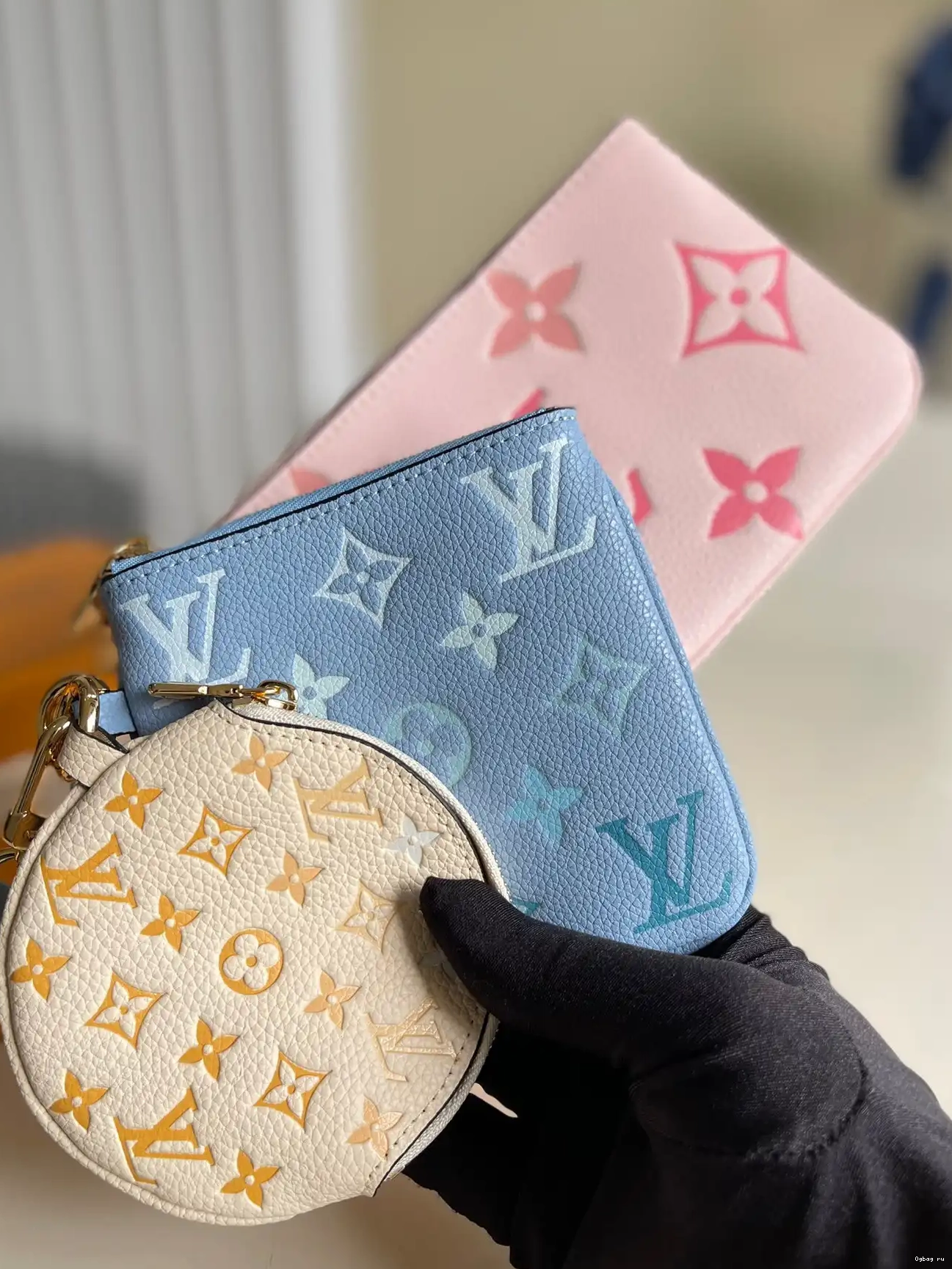 LOUIS POUCH VUITTON NTRIO 0627